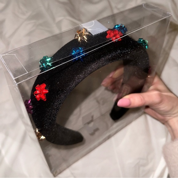 Gift Bow Headband 🎁 - Picture 5 of 5